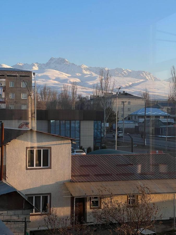 Emir Guest House In Karakol Εξωτερικό φωτογραφία