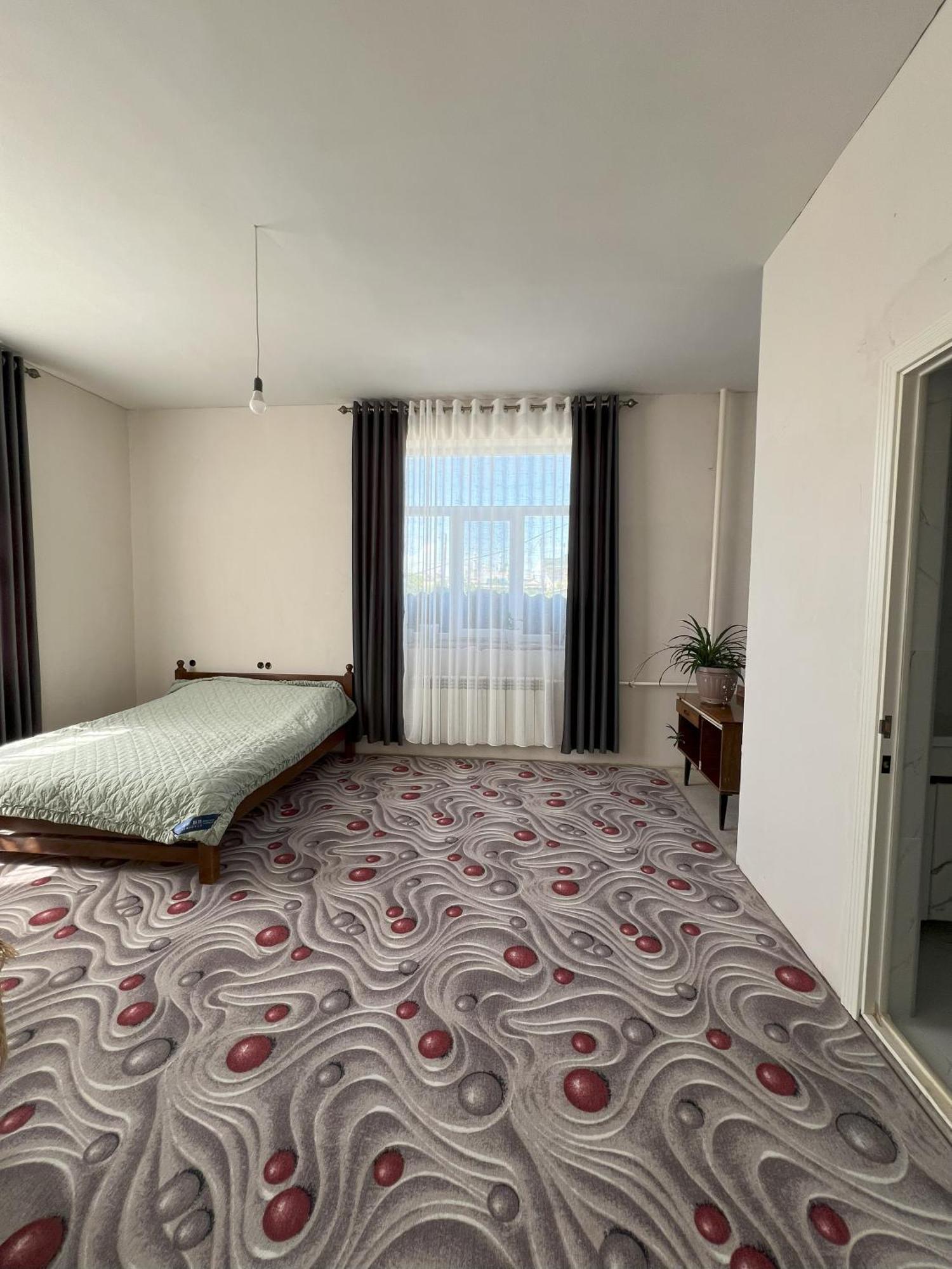 Emir Guest House In Karakol Εξωτερικό φωτογραφία
